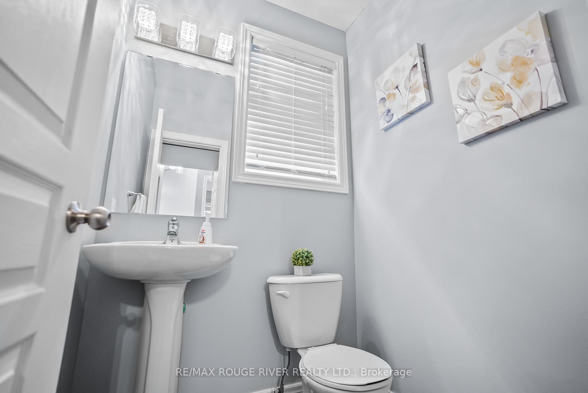 Photo 8 of 58 Albert Street, Clarington, Bowmanville — HOMEH