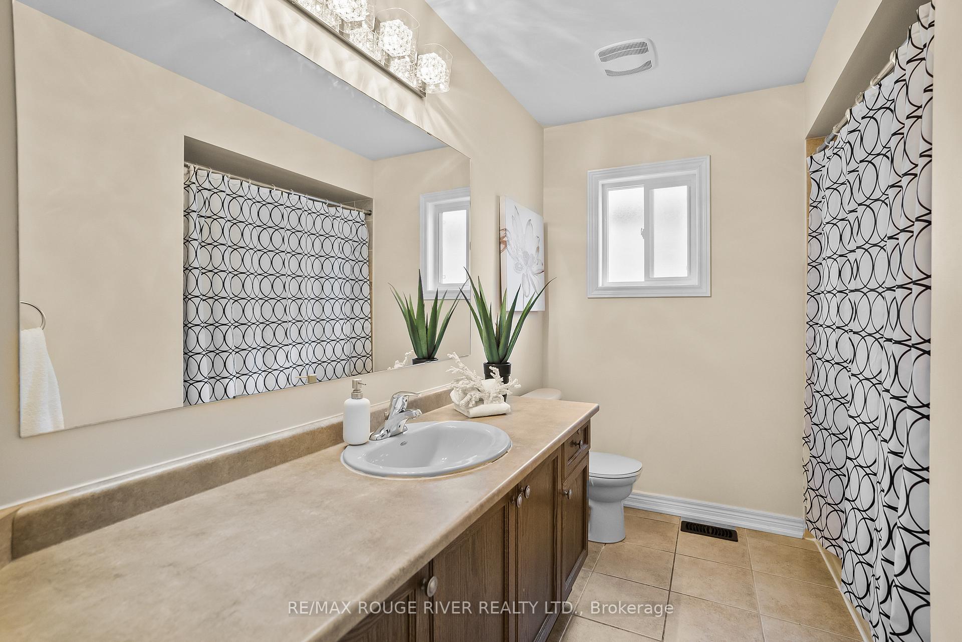 Photo 26 of 58 Albert Street, Clarington, Bowmanville — HOMEH