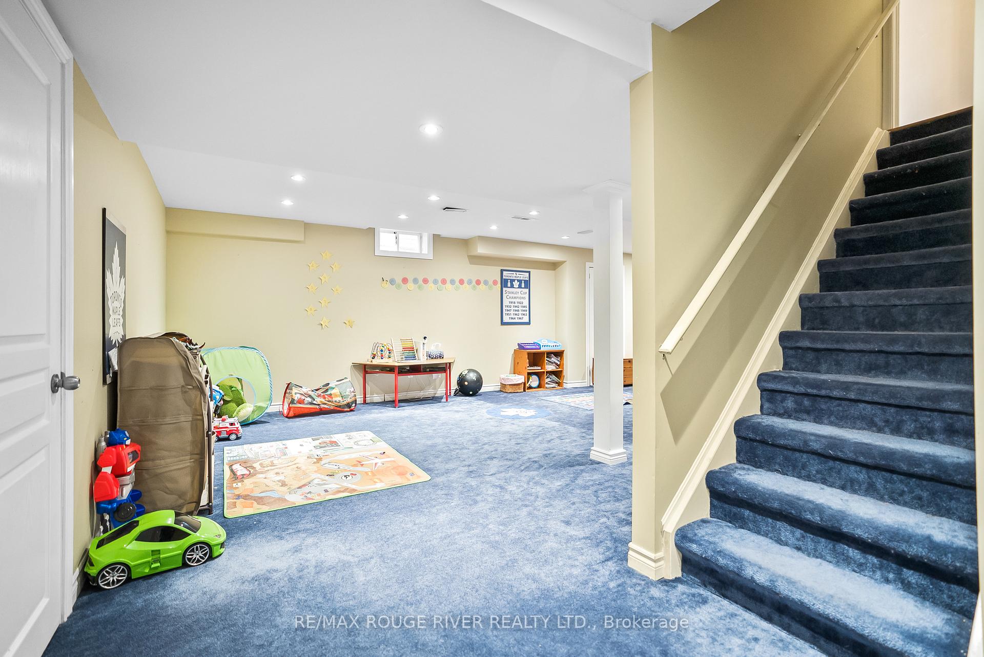 Photo 33 of 58 Albert Street, Clarington, Bowmanville — HOMEH