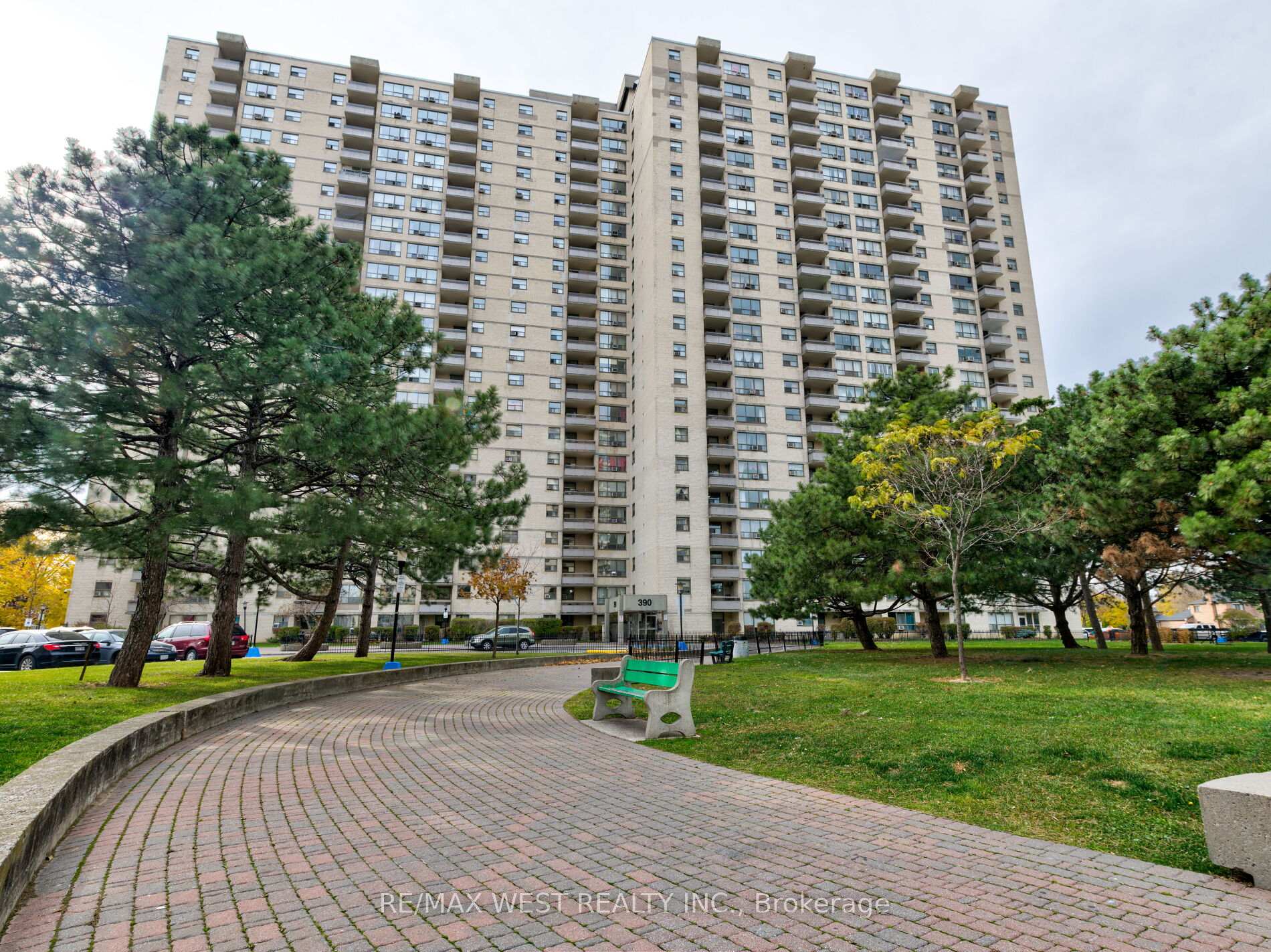 Photo 2 of Unit 2309, 390 Dixon Road, Etobicoke, Kingsview Village-The Westway — HOMEH