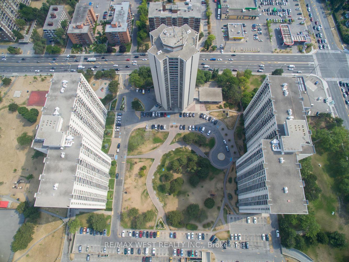 Photo 22 of Unit 2309, 390 Dixon Road, Etobicoke, Kingsview Village-The Westway — HOMEH