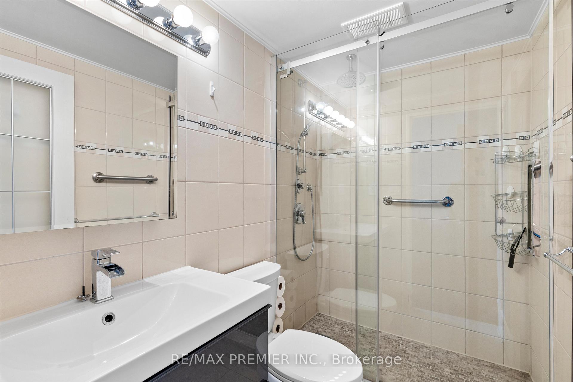 Photo 20 of Unit 711, 240 Scarlett Road, Toronto, Rockcliffe-Smythe — HOMEH