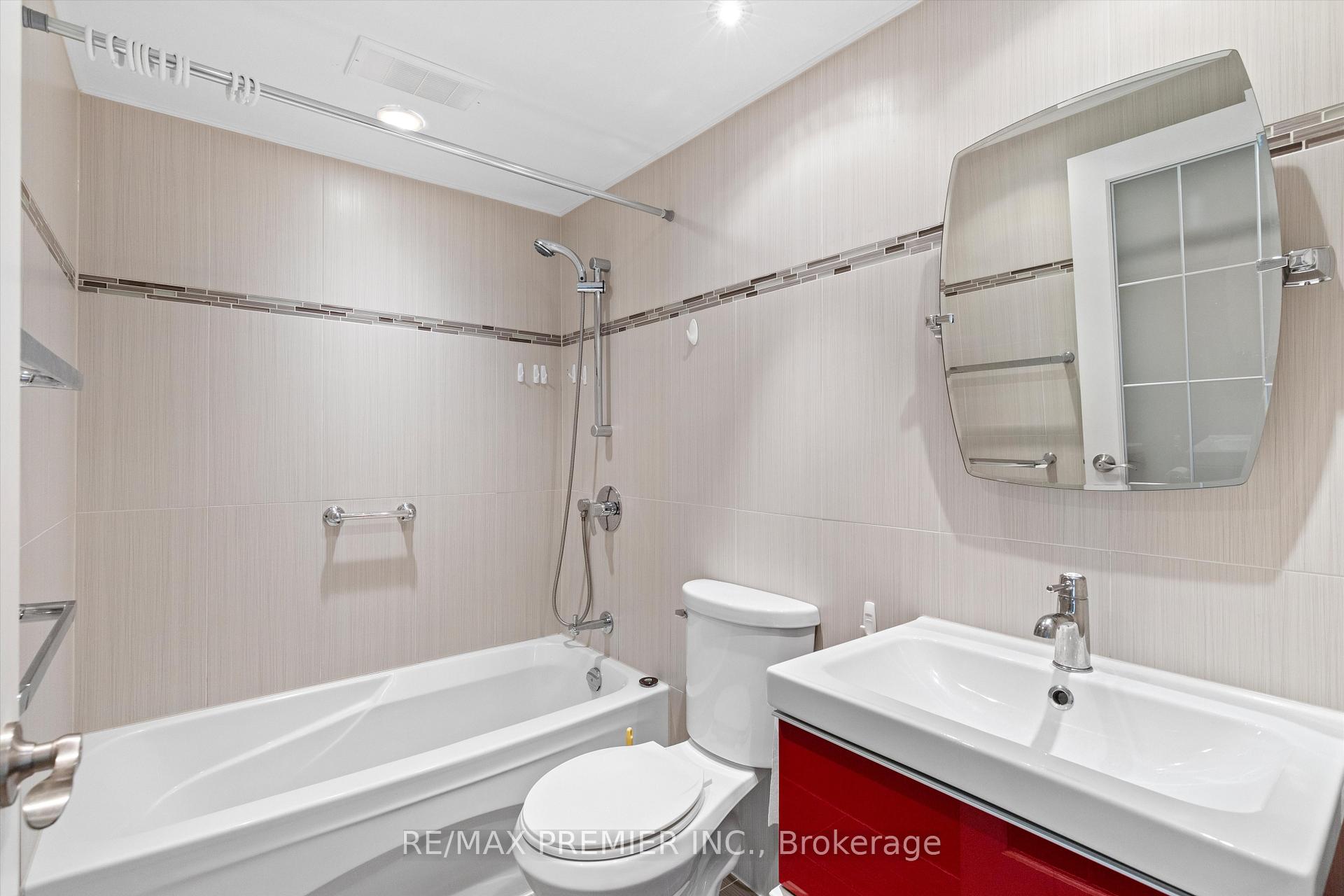 Photo 23 of Unit 711, 240 Scarlett Road, Toronto, Rockcliffe-Smythe — HOMEH