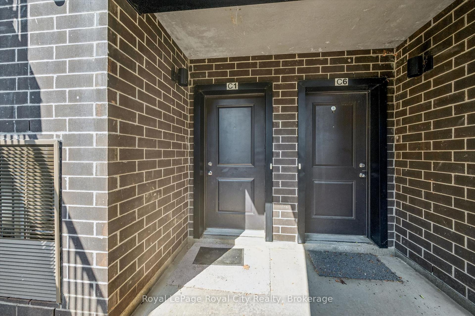 Photo 3 of Unit C1, 190 Century Hill Drive, Kitchener, Country Hills — HOMEH