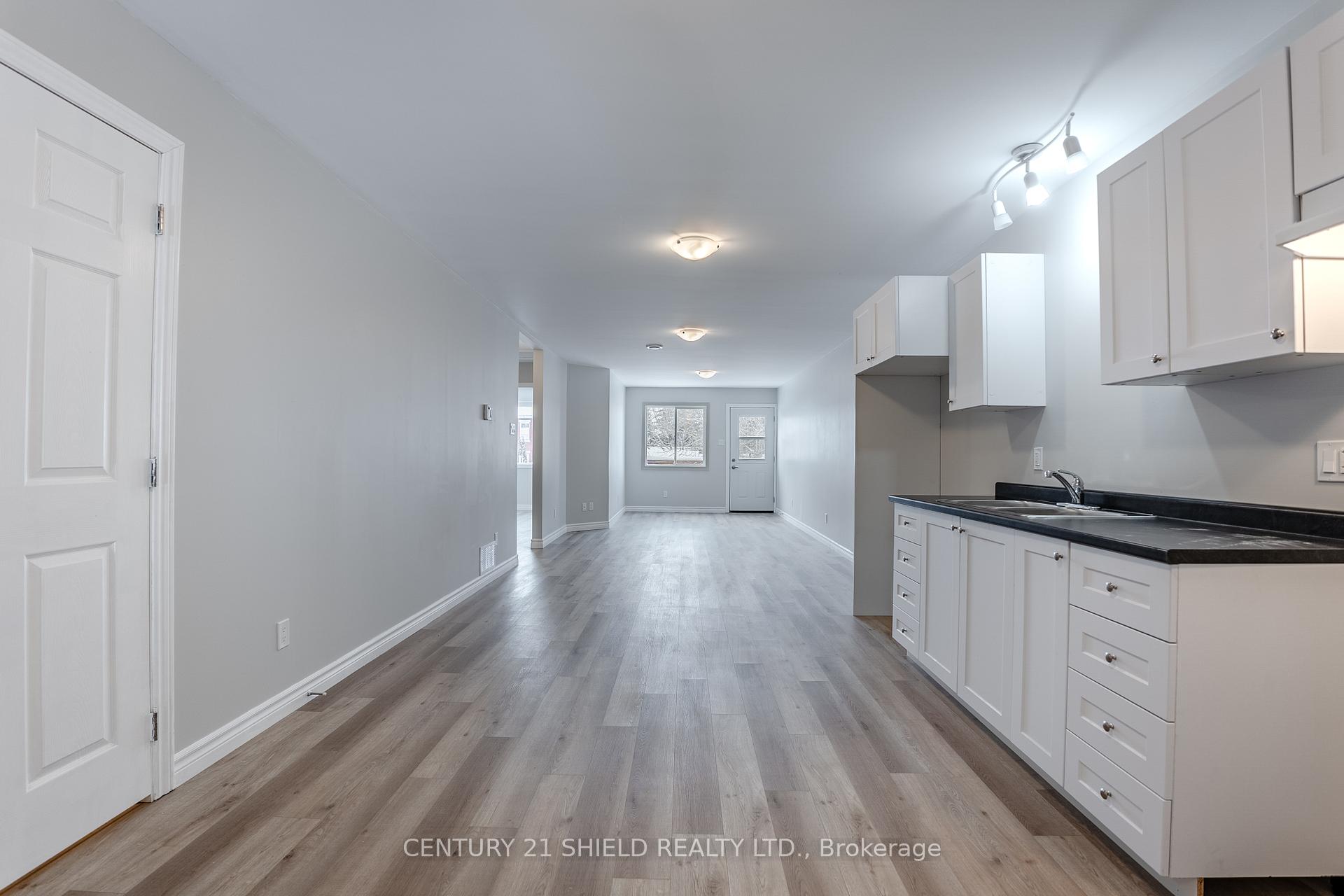 Photo 2 of Unit A, 15 William Street, North Stormont, Finch — HOMEH
