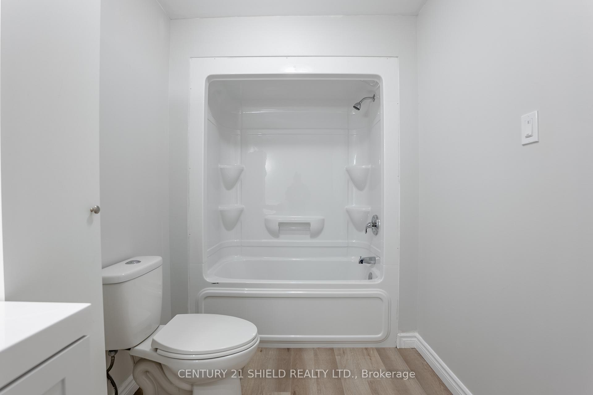 Photo 12 of Unit A, 15 William Street, North Stormont, Finch — HOMEH