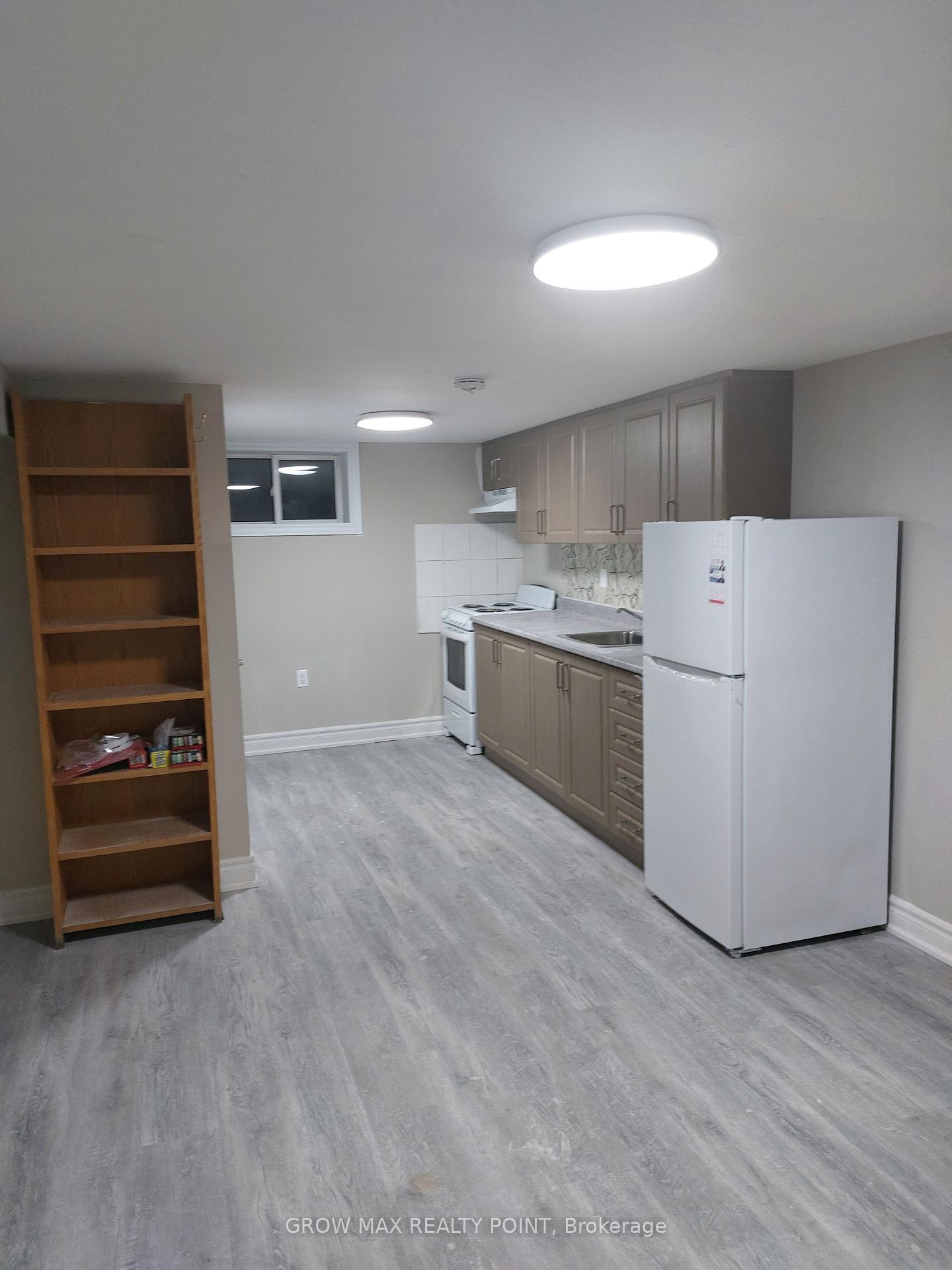 Photo 4 of 321 Highland Avenue W, Oshawa, Central — HOMEH
