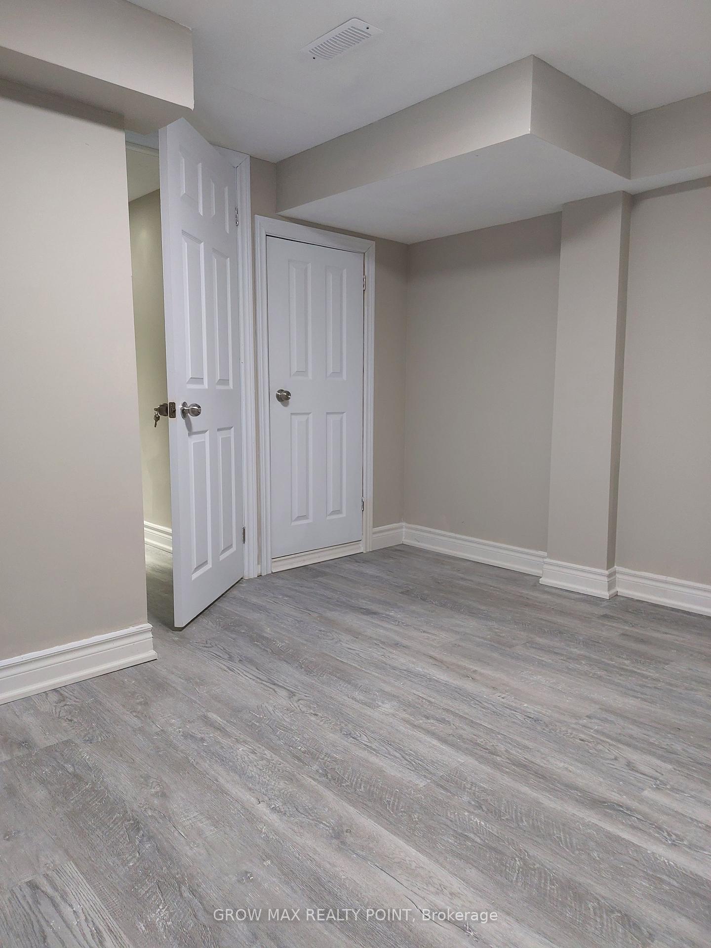 Photo 6 of 321 Highland Avenue W, Oshawa, Central — HOMEH