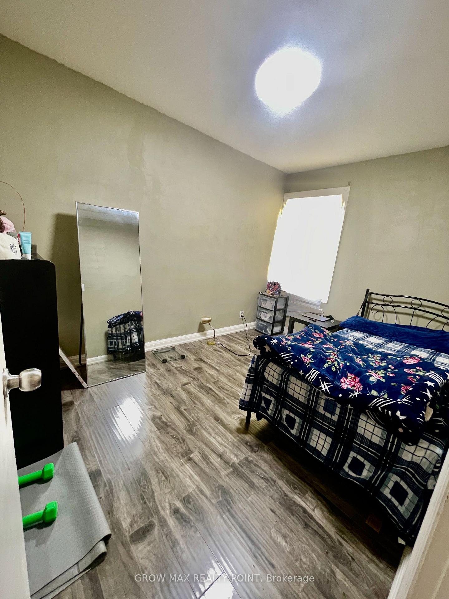 Photo 12 of 321 Highland Avenue W, Oshawa, Central — HOMEH