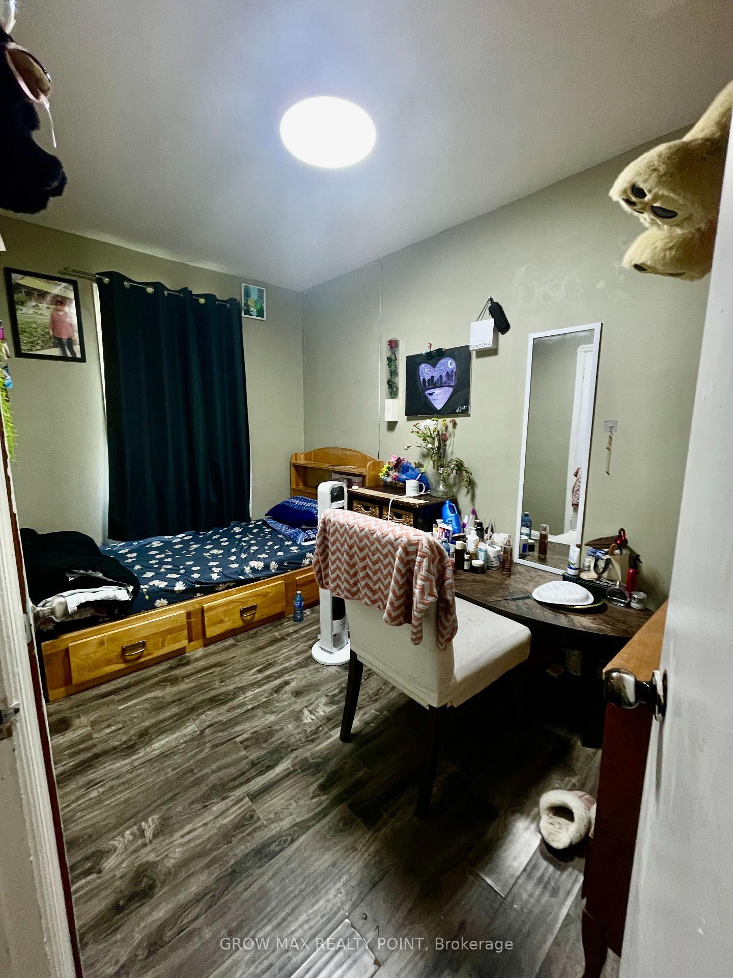 Photo 15 of 321 Highland Avenue W, Oshawa, Central — HOMEH