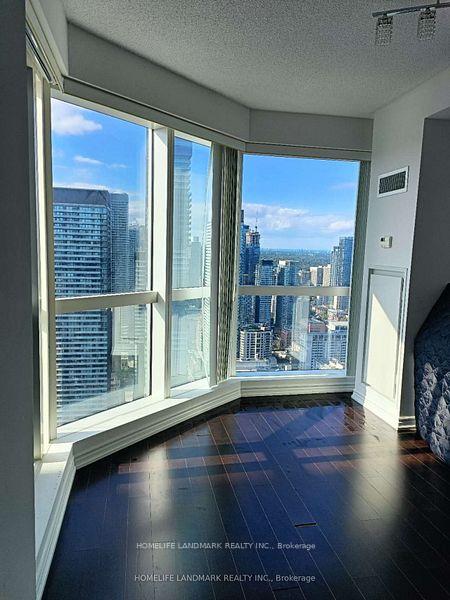 Photo 5 of Unit 4616, 386 Yonge Street, Toronto, Bay Street Corridor — HOMEH