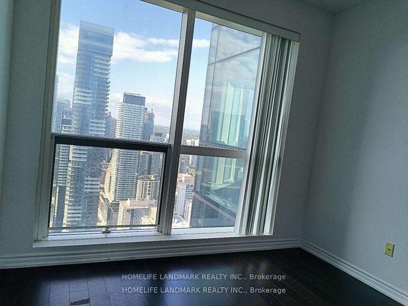Photo 7 of Unit 4616, 386 Yonge Street, Toronto, Bay Street Corridor — HOMEH