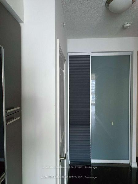 Photo 8 of Unit 4616, 386 Yonge Street, Toronto, Bay Street Corridor — HOMEH