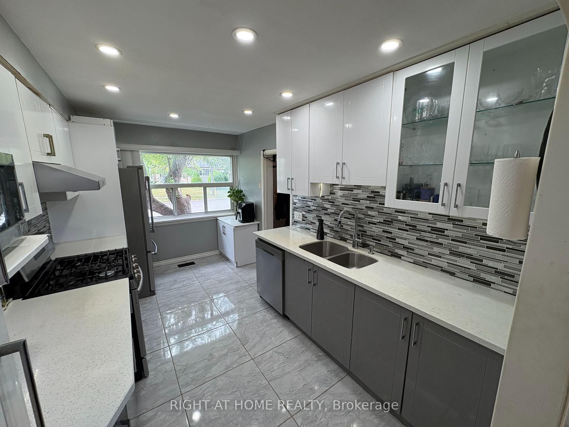 Photo 16 of Unit Main, 69 Sophia Drive, Scarborough, Woburn — HOMEH