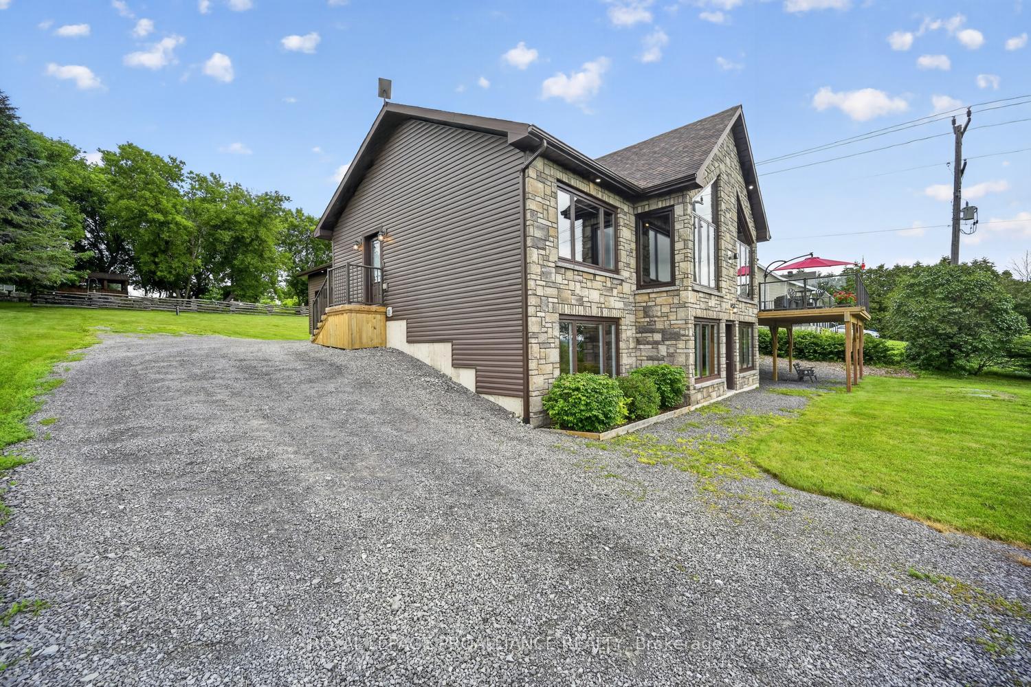 Photo 7 of 10283 County Road 2, South Dundas, South Dundas (Matilda) Twp — HOMEH