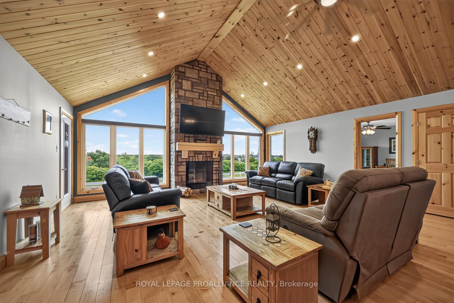 Photo 14 of 10283 County Road 2, South Dundas, South Dundas (Matilda) Twp — HOMEH