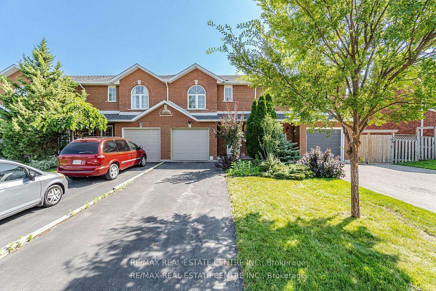 Photo 1 of 63 Pinewoods Drive, Hamilton, Stoney Creek Mountain — HOMEH