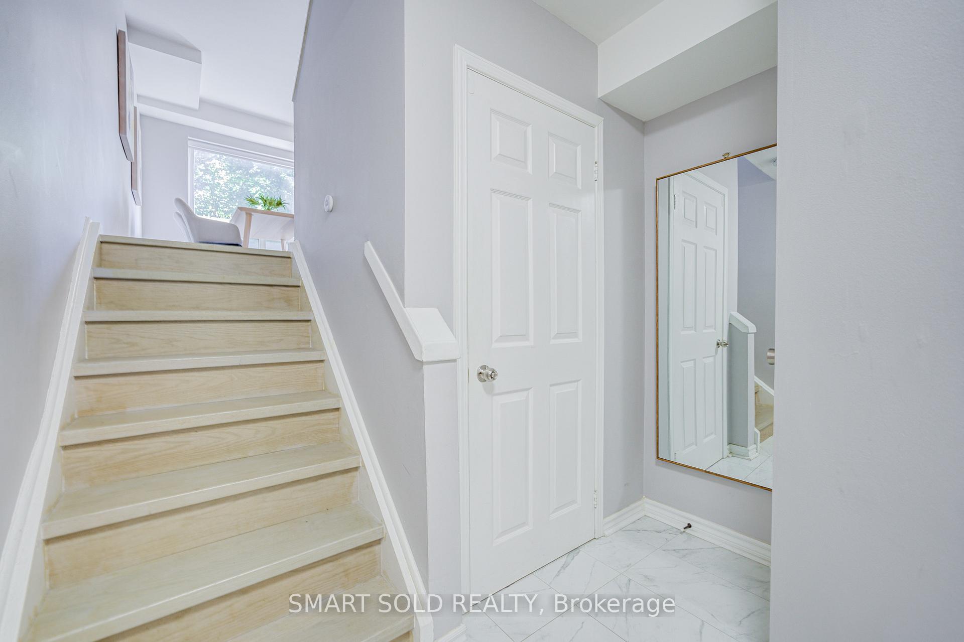 Photo 3 of Unit 9, 81 Rameau Drive, North York, Hillcrest Village — HOMEH