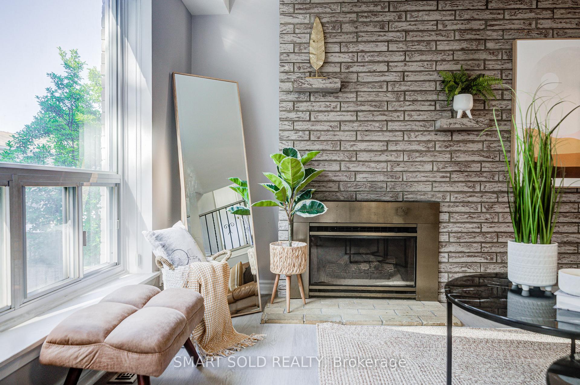 Photo 9 of Unit 9, 81 Rameau Drive, North York, Hillcrest Village — HOMEH