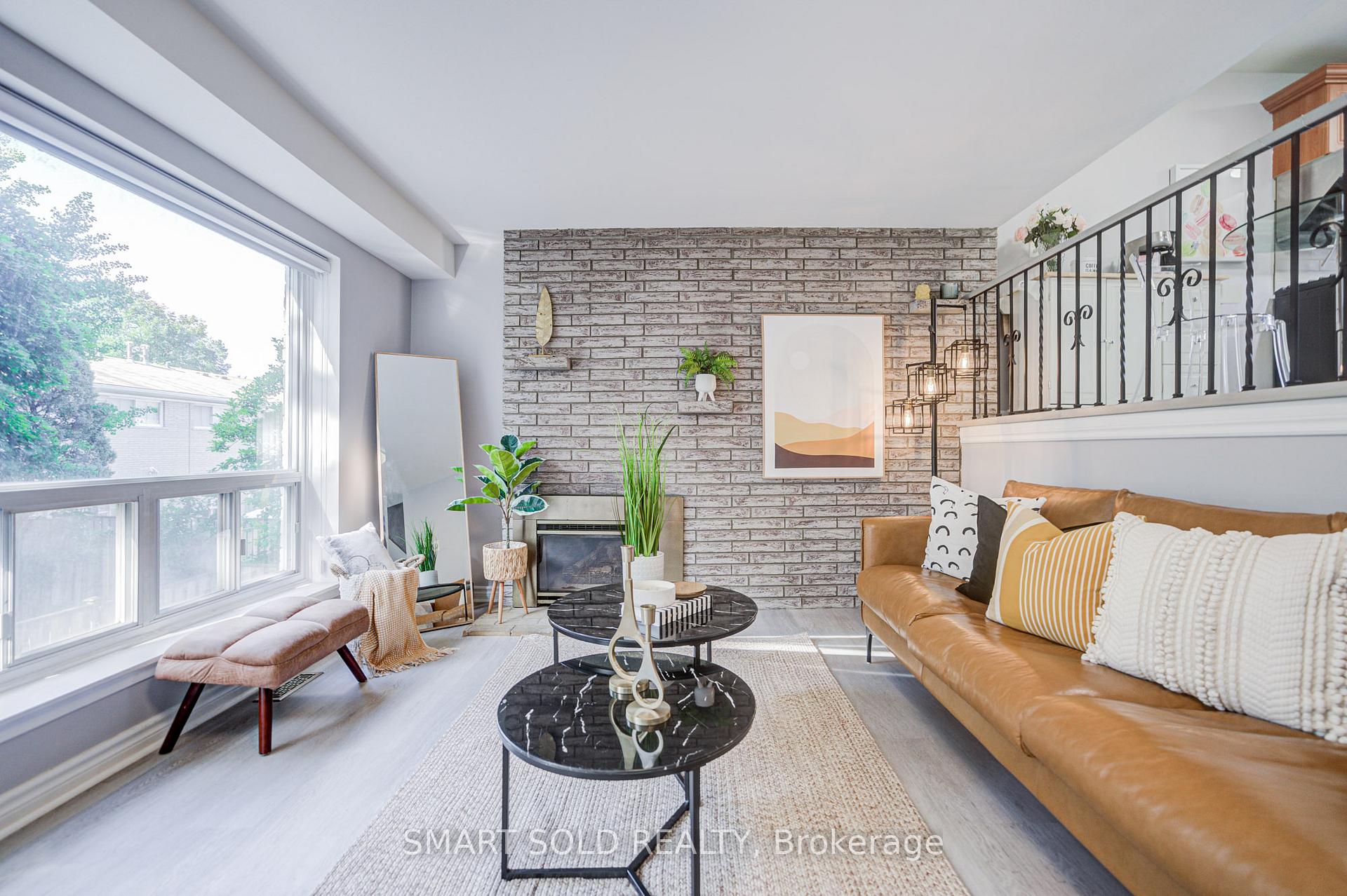 Photo 10 of Unit 9, 81 Rameau Drive, North York, Hillcrest Village — HOMEH