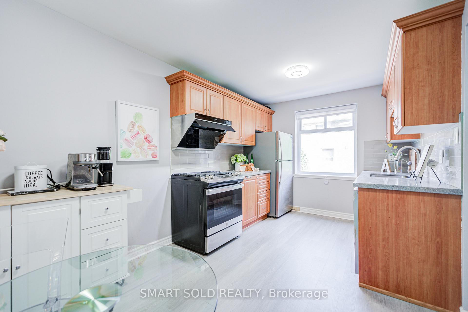 Photo 18 of Unit 9, 81 Rameau Drive, North York, Hillcrest Village — HOMEH