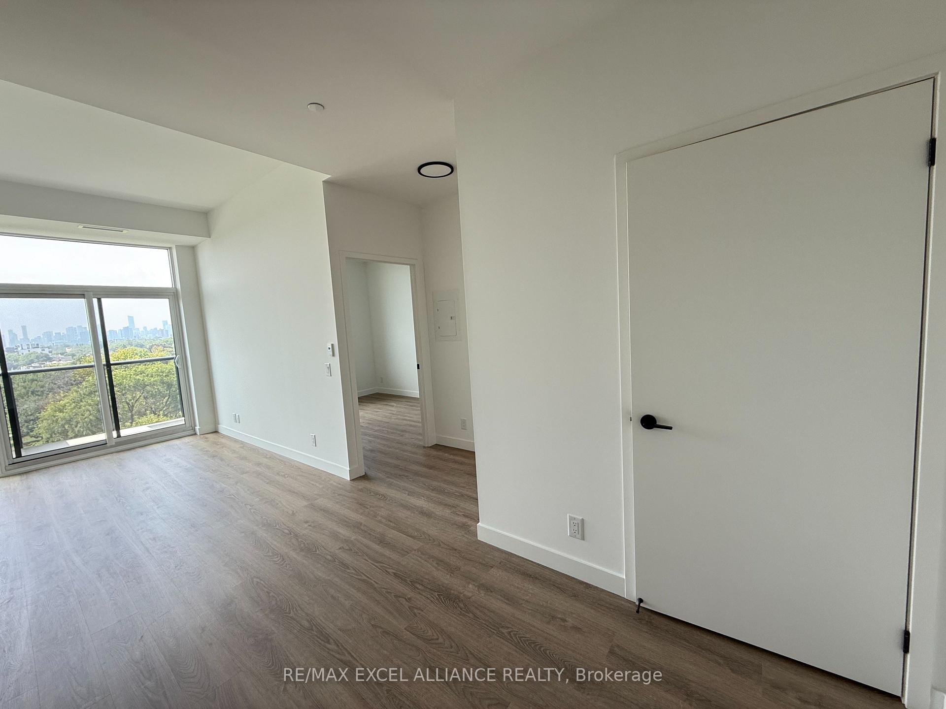 Photo 2 of Unit 717, 1050 Eastern Avenue, Toronto, The Beaches — HOMEH
