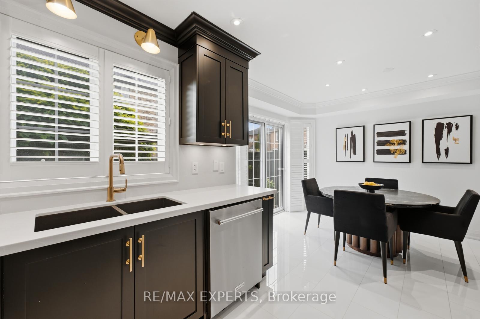 Photo 14 of 30 Lismer Crescent, Caledon, Bolton West — HOMEH
