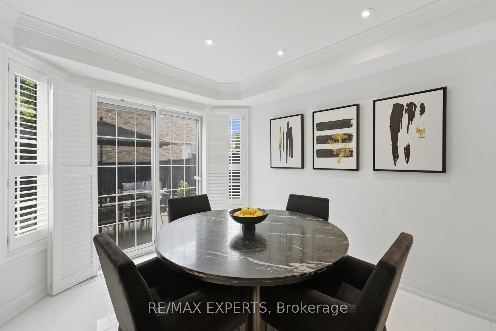 Photo 15 of 30 Lismer Crescent, Caledon, Bolton West — HOMEH