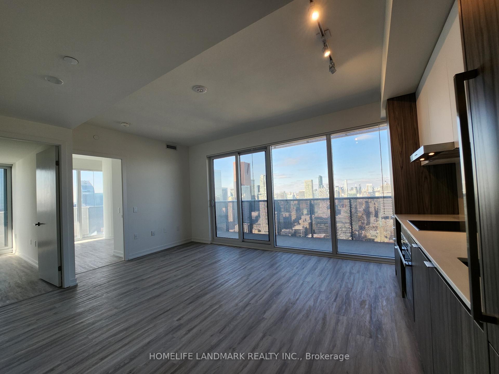 Photo 21 of Unit 5601, 55 Cooper Street, Toronto, Waterfront Communities — HOMEH