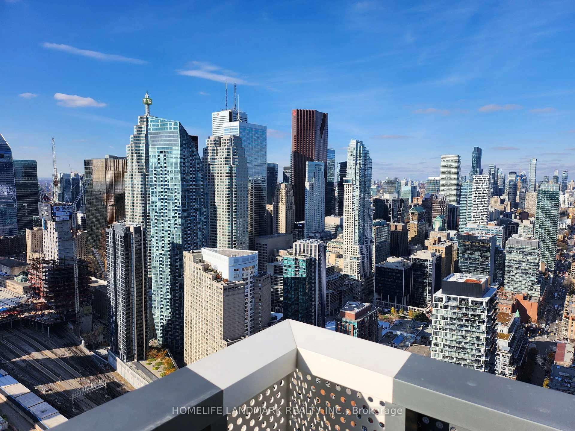 Photo 11 of Unit 5601, 55 Cooper Street, Toronto, Waterfront Communities — HOMEH