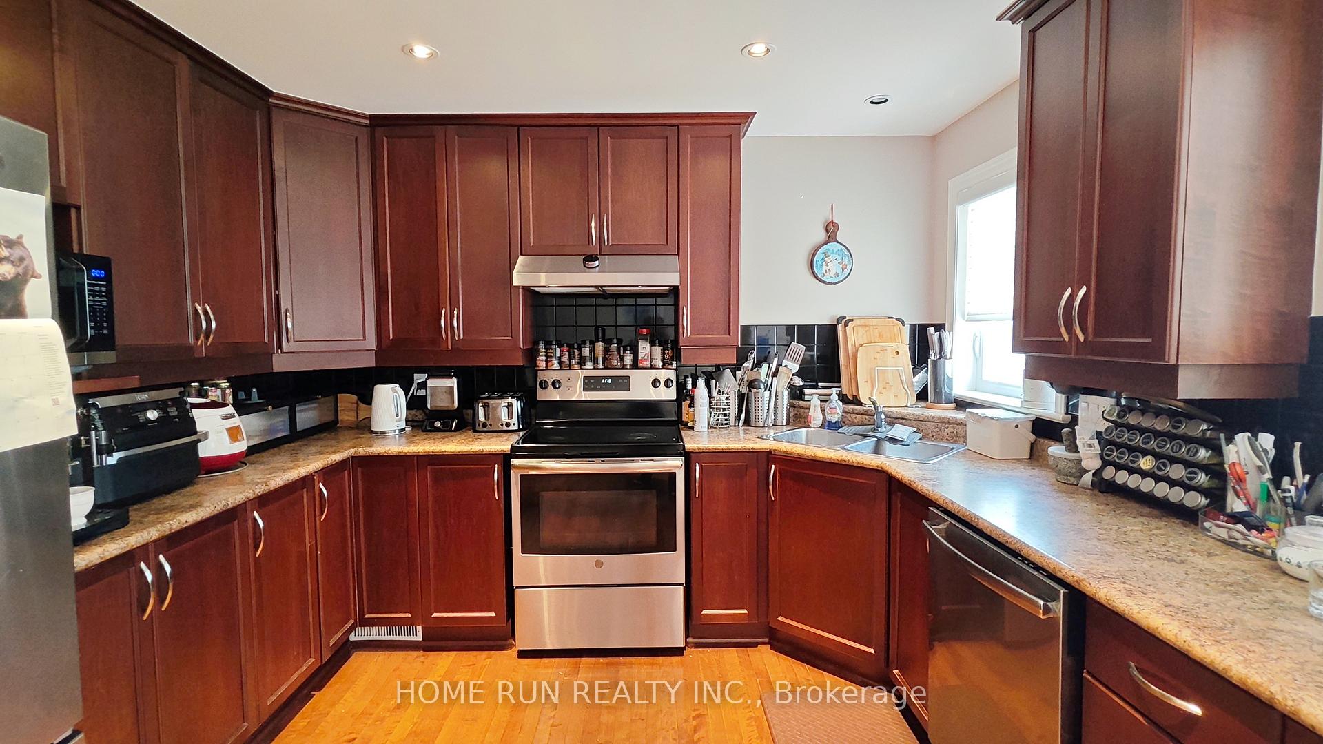Photo 4 of 151 Whetstone Crescent, Ottawa, Barrhaven East — HOMEH