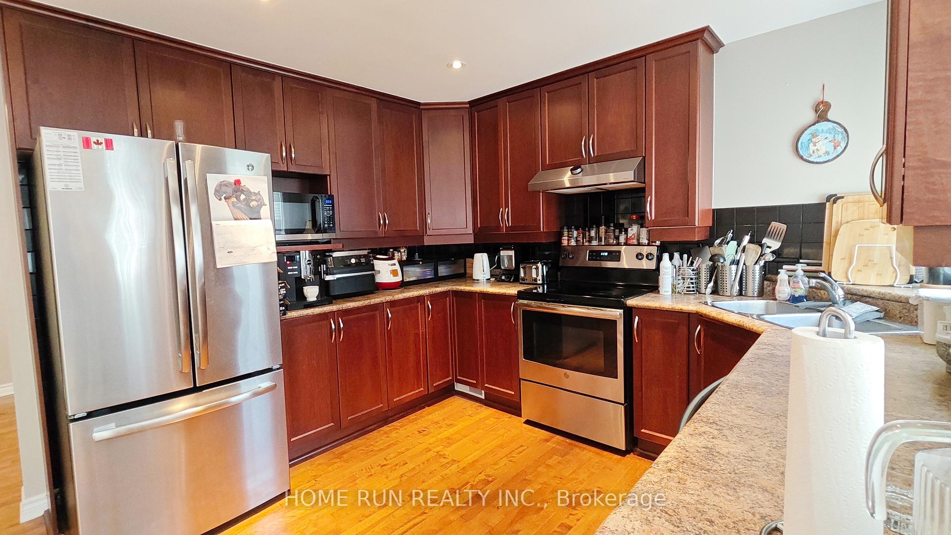 Photo 5 of 151 Whetstone Crescent, Ottawa, Barrhaven East — HOMEH