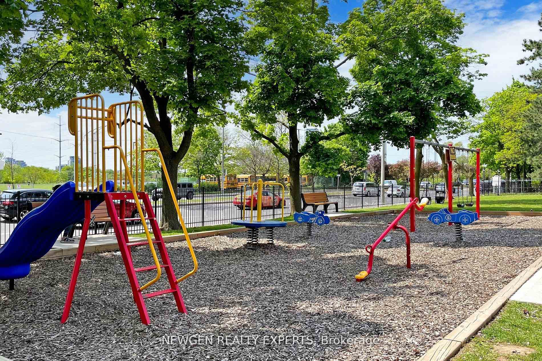 Photo 8 of Unit 1403, 735 Don Mills Road, Toronto, Flemingdon Park — HOMEH