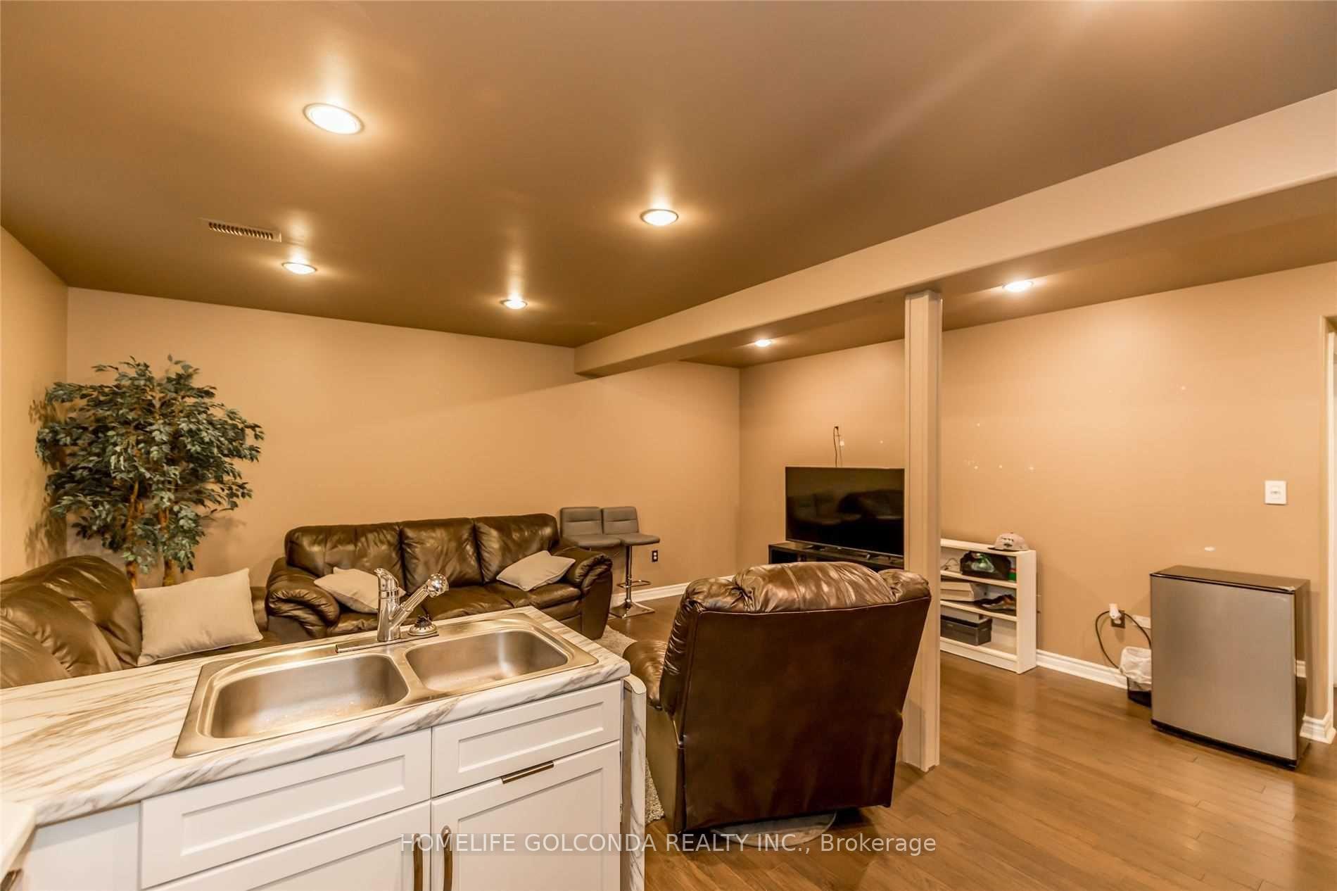 Photo 6 of Unit Basement, 22 Dunsmore Lane, Barrie, Georgian Drive — HOMEH