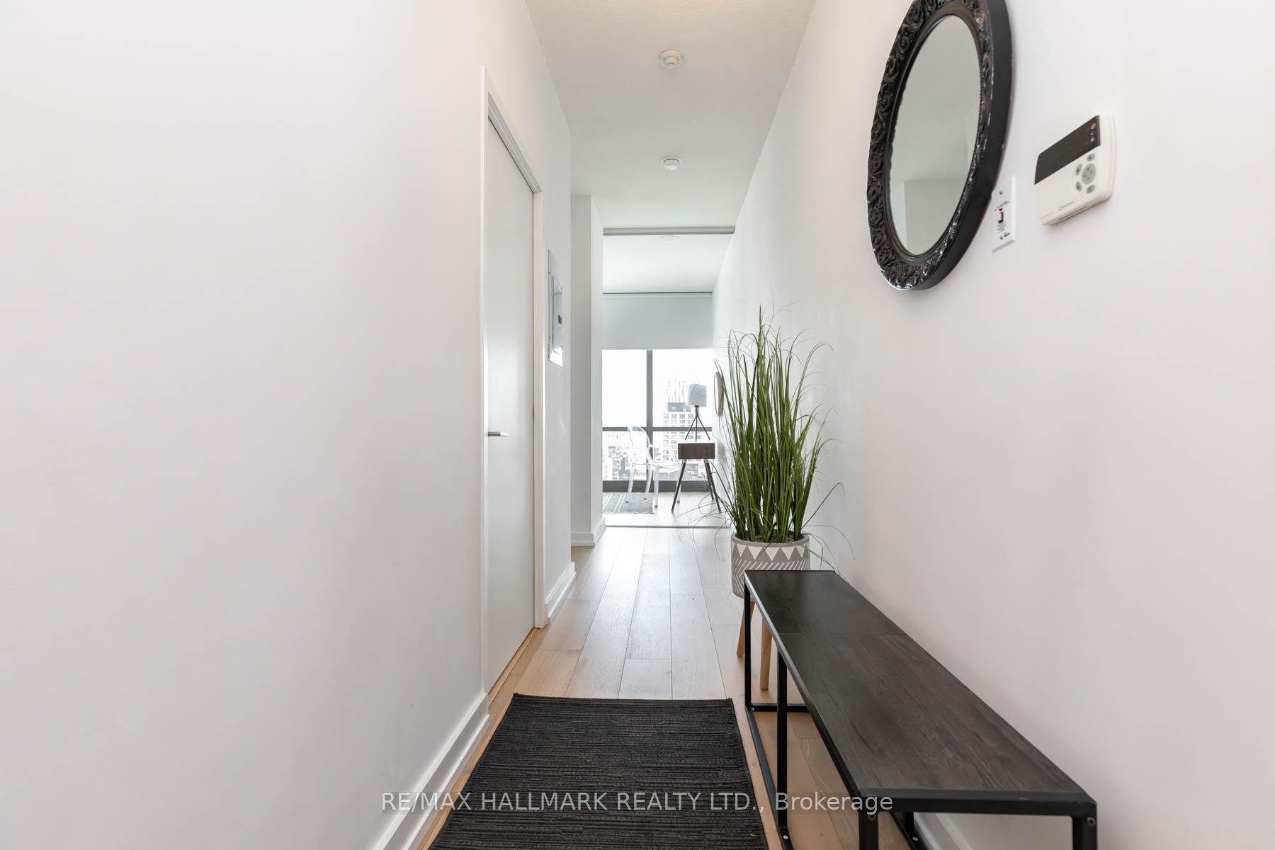 Photo 2 of Unit 1502, 33 Mill Street, Toronto, Waterfront Communities — HOMEH