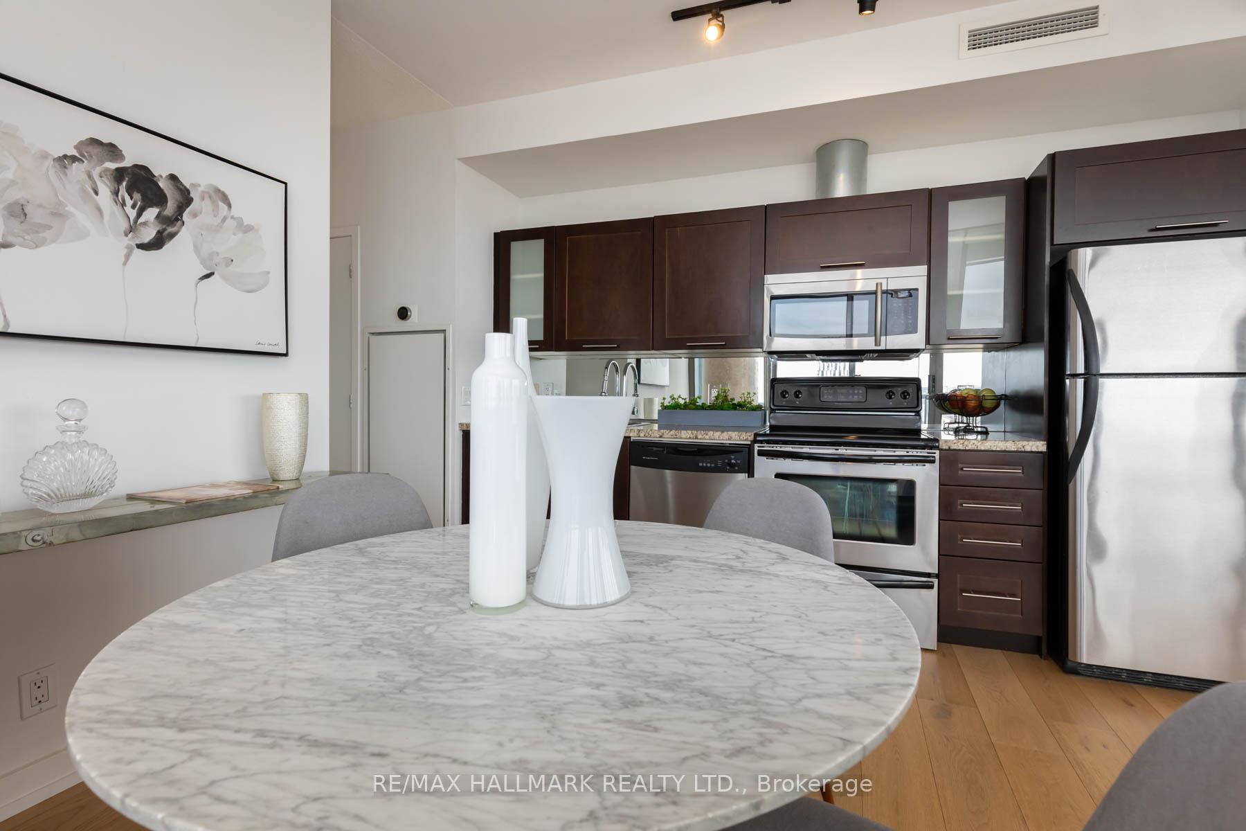 Photo 9 of Unit 1502, 33 Mill Street, Toronto, Waterfront Communities — HOMEH