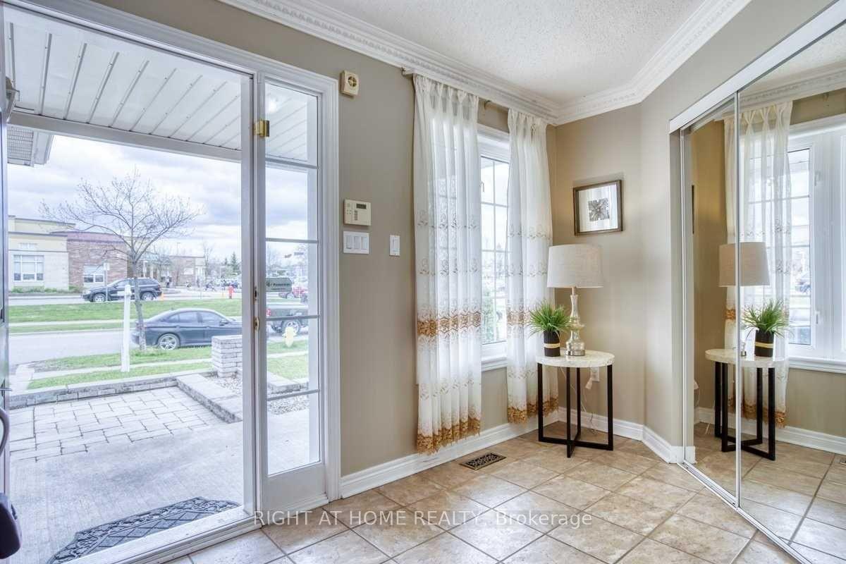 Photo 2 of Unit Main Fl, 636 Ormond Drive, Oshawa, Samac — HOMEH