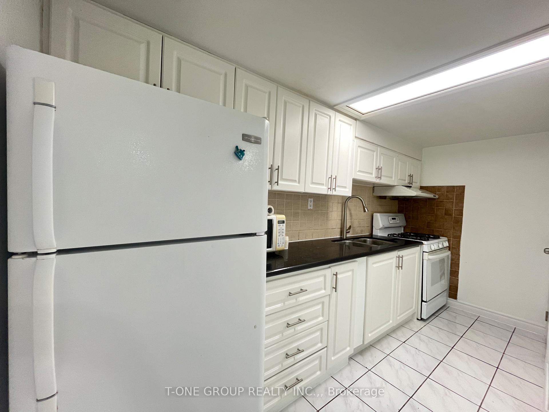 Photo 6 of Unit BSMT, 15 Shellamwood Trail, Scarborough, Agincourt North — HOMEH
