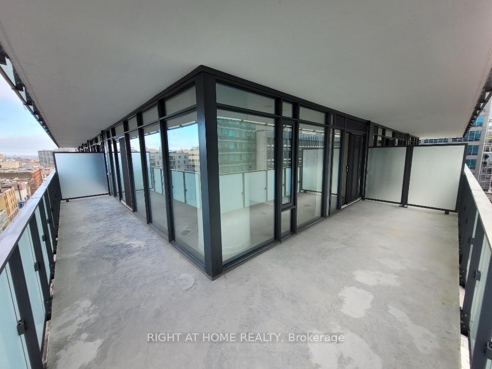 Photo 7 of Unit 0912, 25 Richmond Street E, Toronto, Church-Yonge Corridor — HOMEH