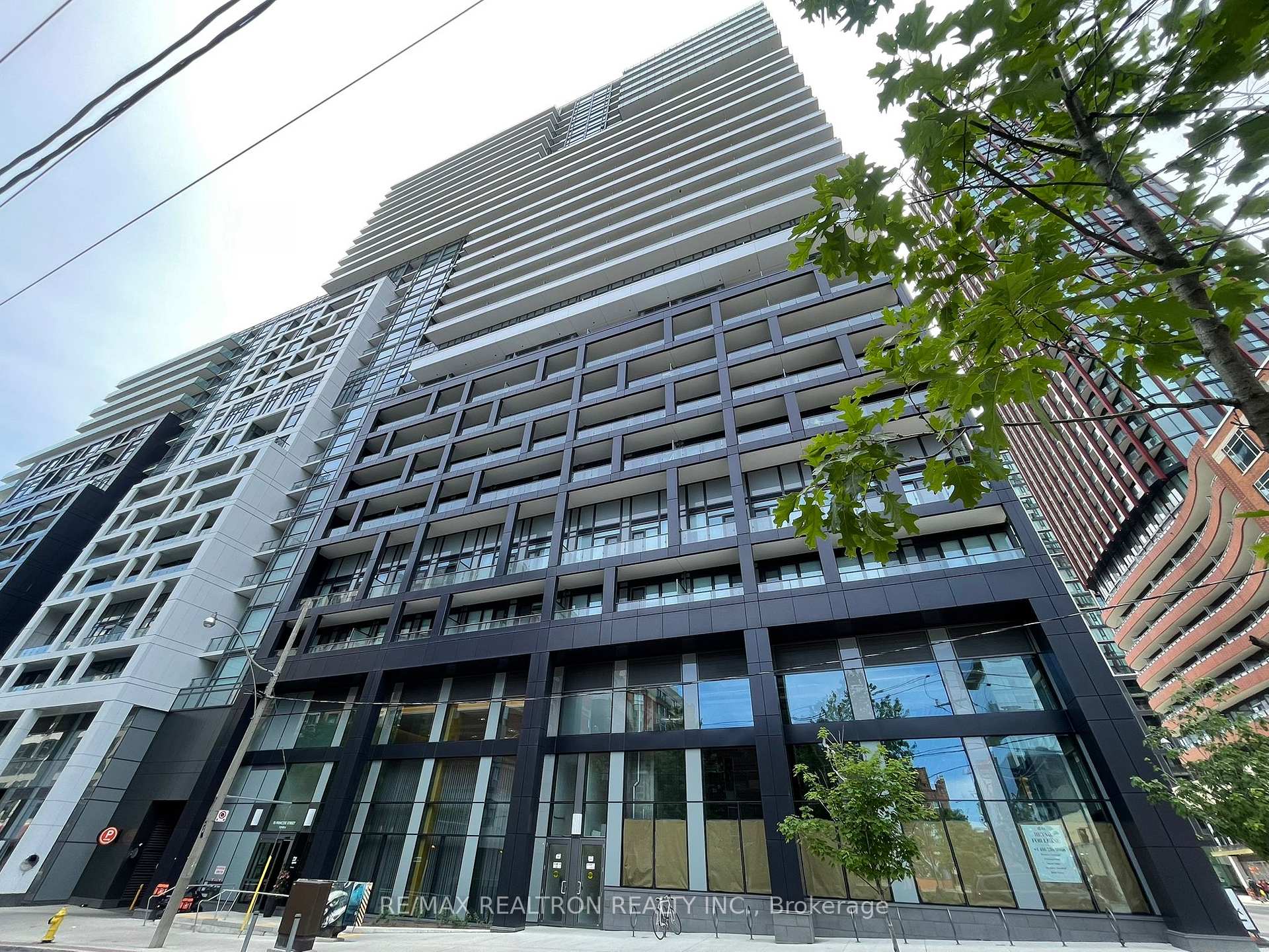 Photo 1 of Unit 2505 E, 70 Princess Street E, Toronto, Waterfront Communities — HOMEH