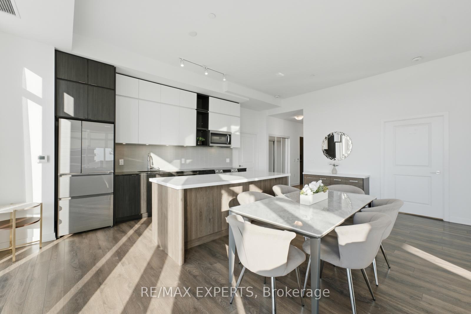 Photo 14 of Unit PH1210, 100 Eagle Rock Way, Vaughan, Rural Vaughan — HOMEH