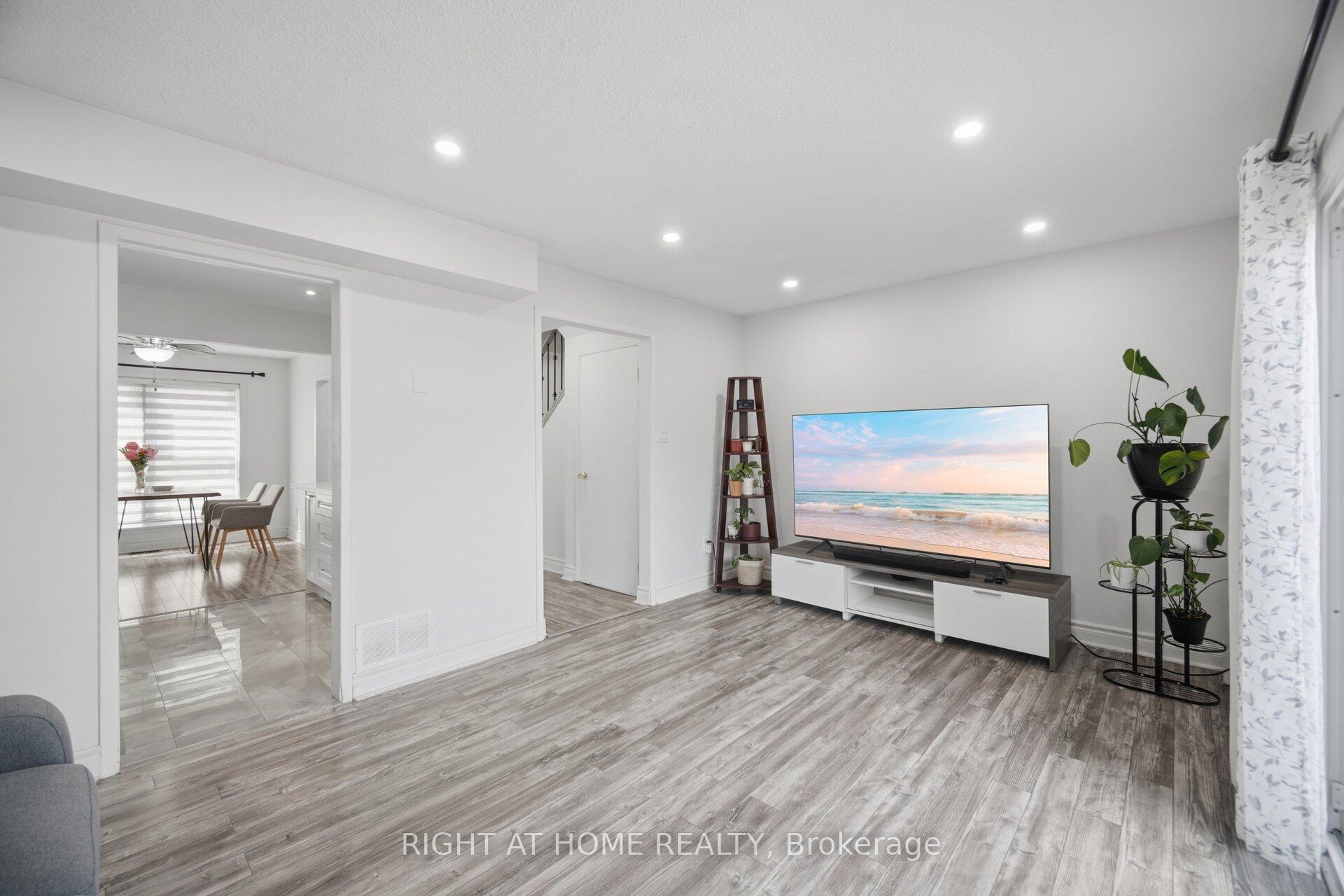 Photo 10 of Unit 55, 71 Cass Avenue, Scarborough, Tam O'Shanter-Sullivan — HOMEH