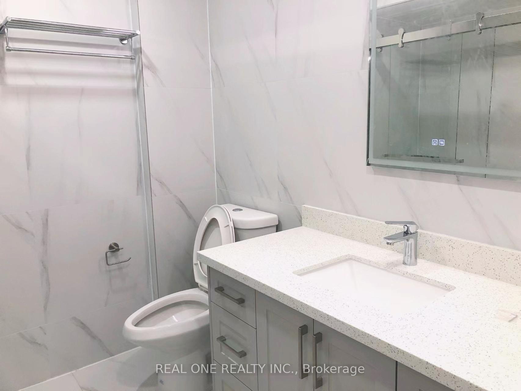 Photo 6 of Unit Upper L, 14 La Peer Boulevard, Scarborough, L'Amoreaux — HOMEH