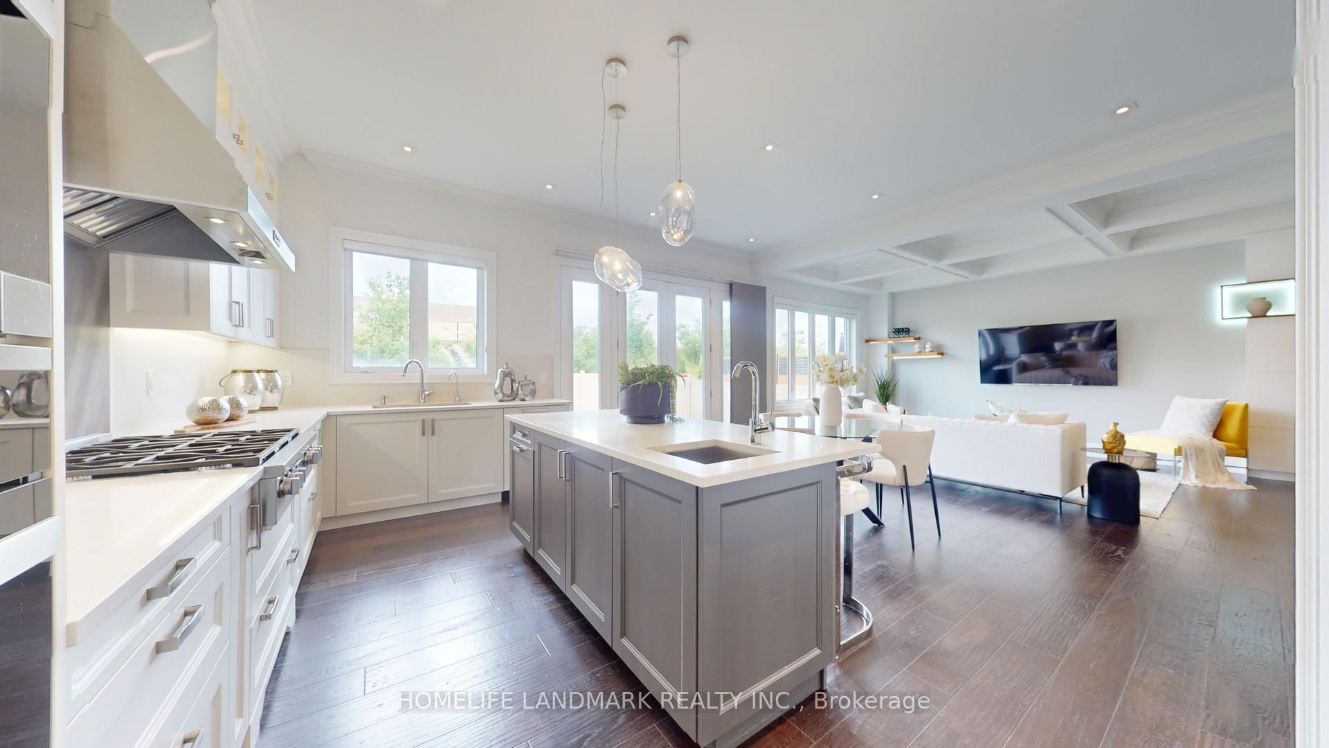 Photo 16 of 402 Farrell Road, Vaughan, Patterson — HOMEH