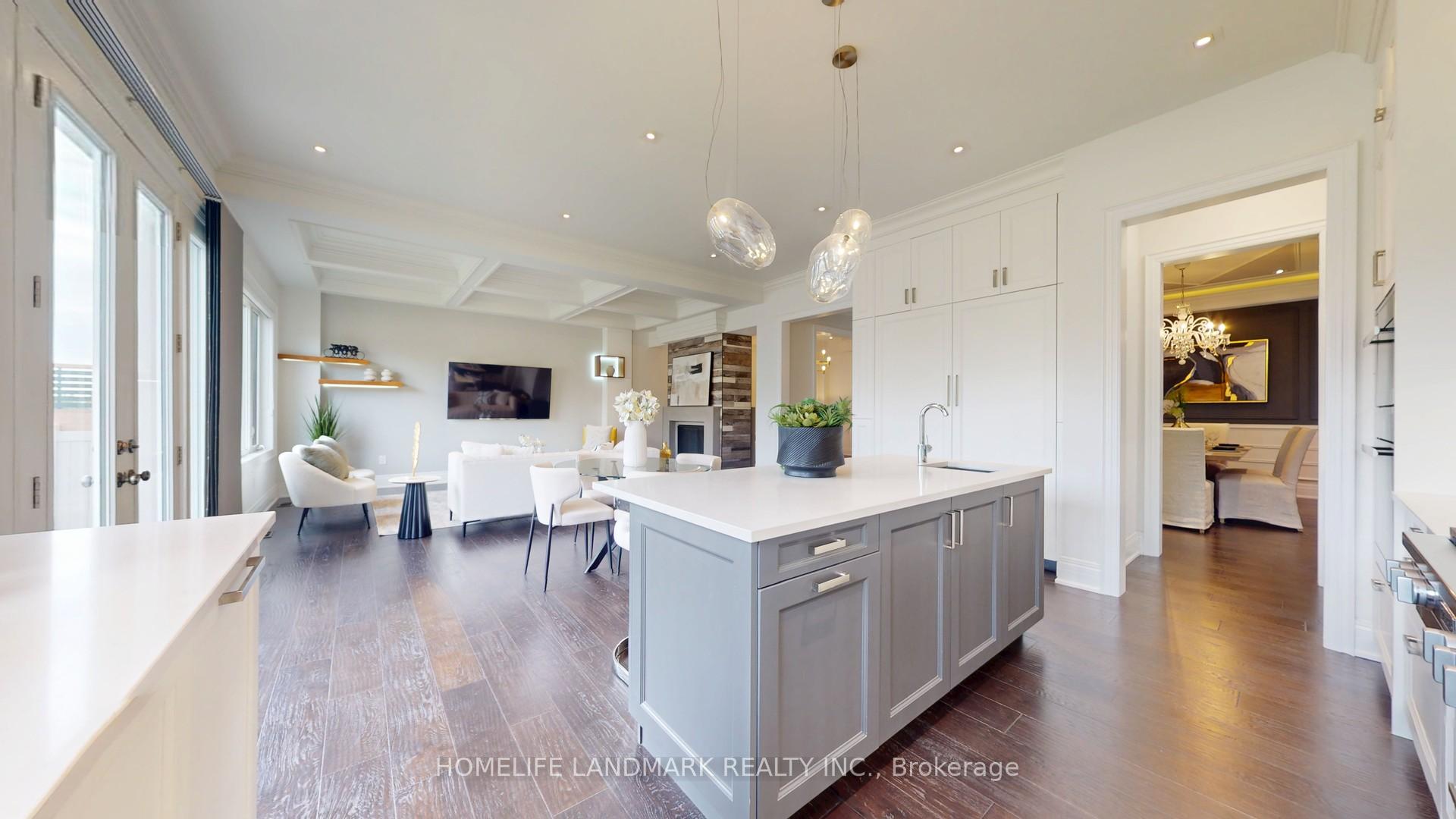 Photo 19 of 402 Farrell Road, Vaughan, Patterson — HOMEH