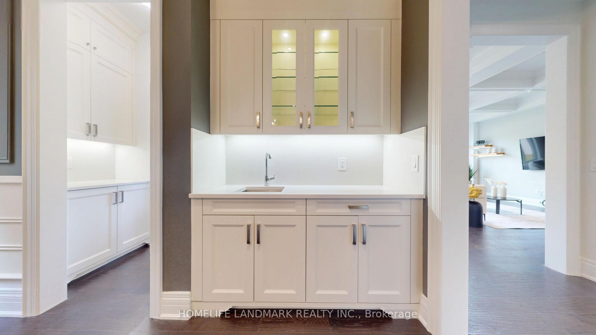 Photo 23 of 402 Farrell Road, Vaughan, Patterson — HOMEH