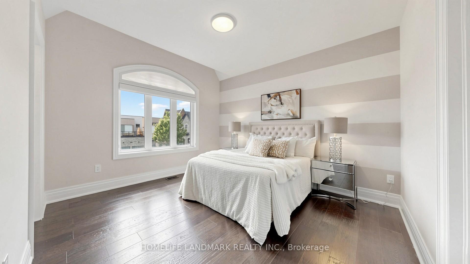 Photo 30 of 402 Farrell Road, Vaughan, Patterson — HOMEH