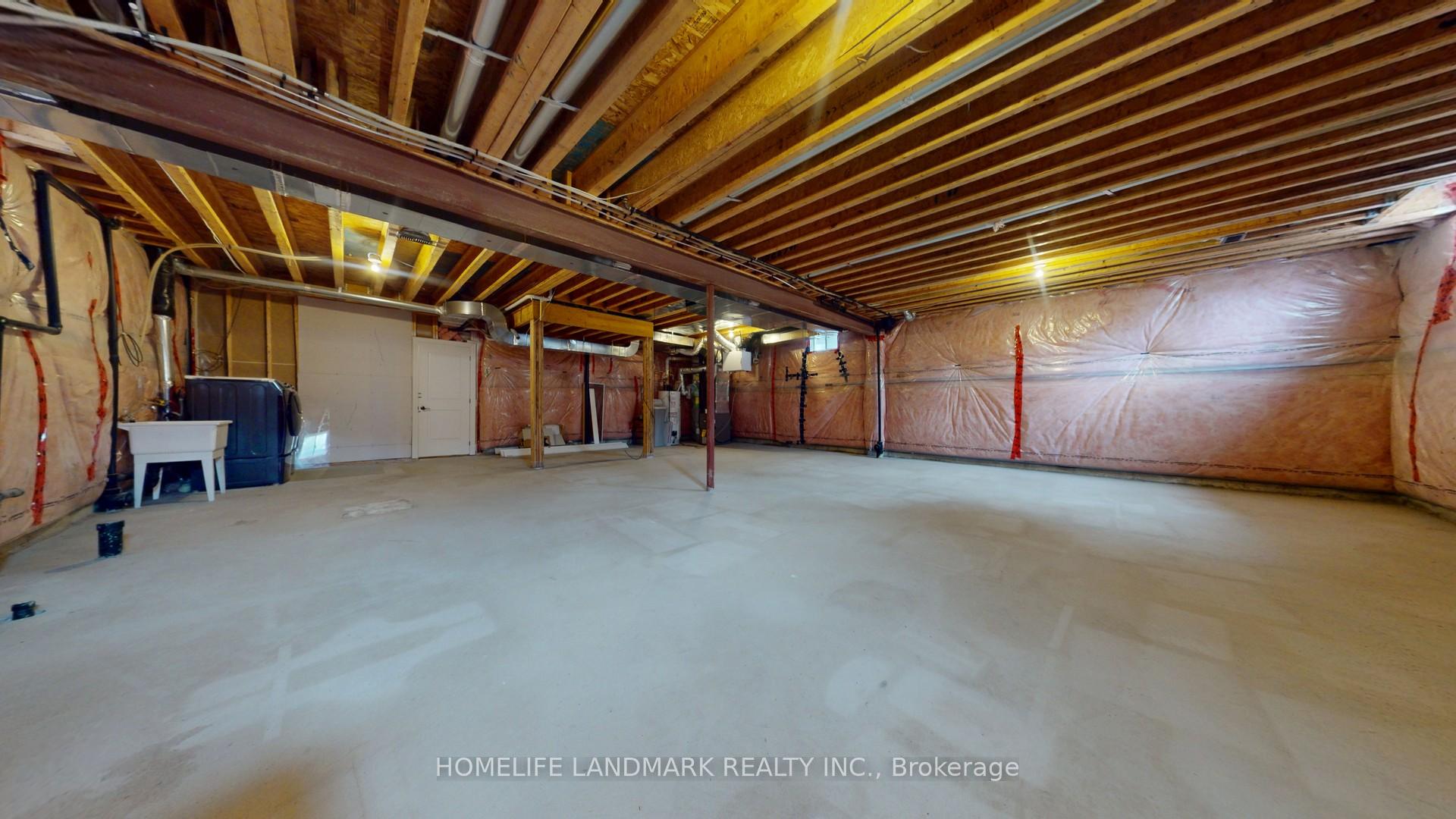 Photo 43 of 402 Farrell Road, Vaughan, Patterson — HOMEH