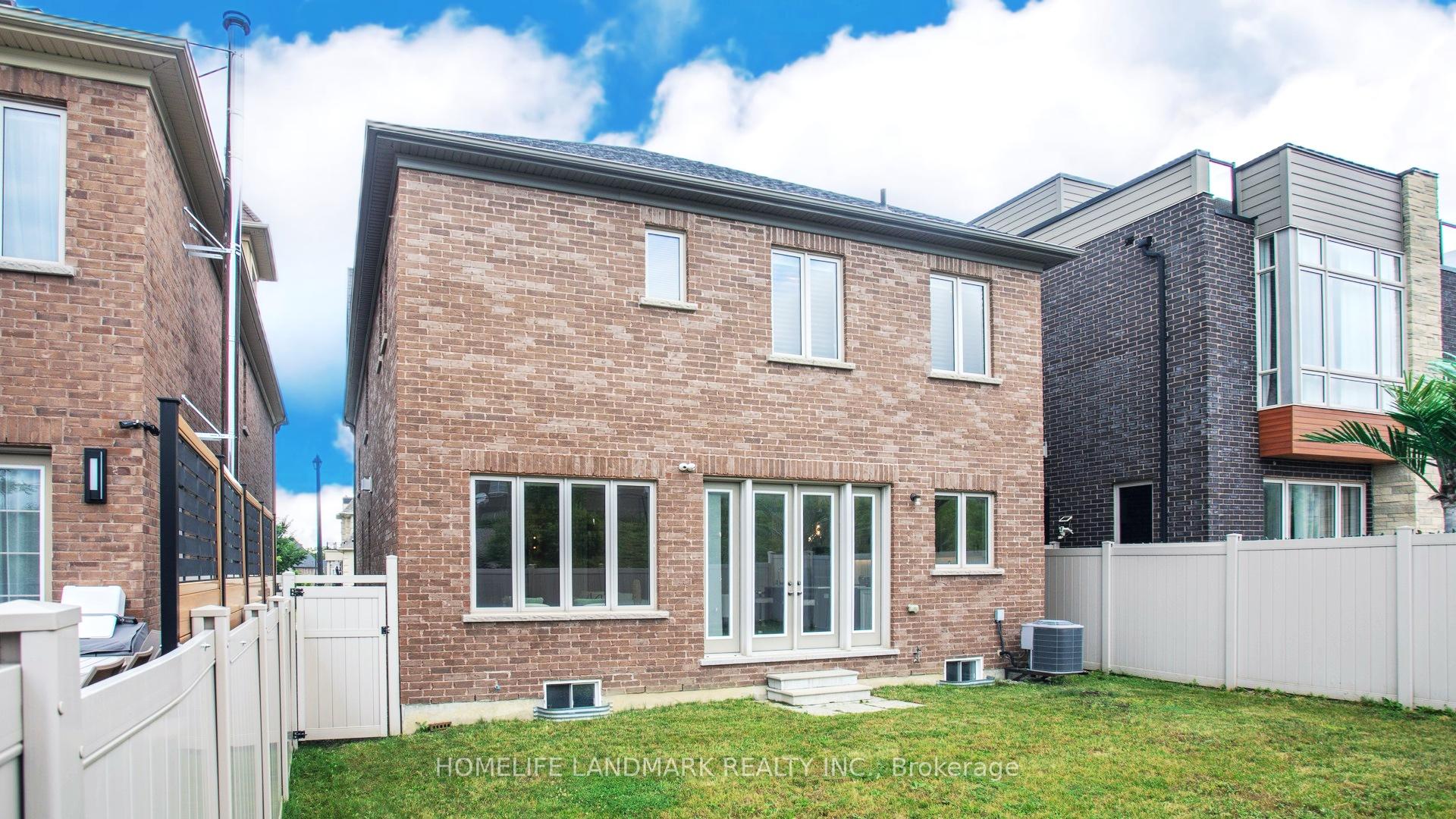 Photo 45 of 402 Farrell Road, Vaughan, Patterson — HOMEH