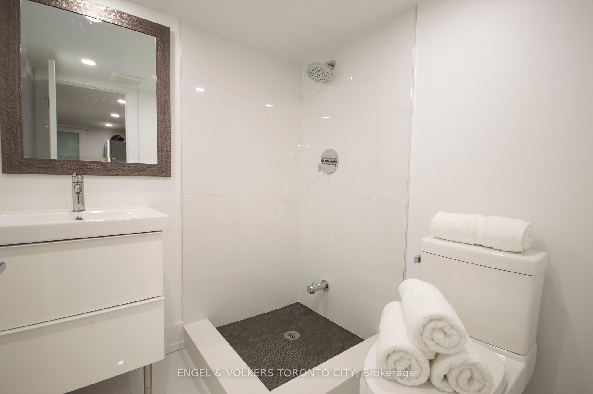 Photo 5 of Unit Lower 1, 173 Carlton Street, Toronto, Cabbagetown-South St. James Town — HOMEH